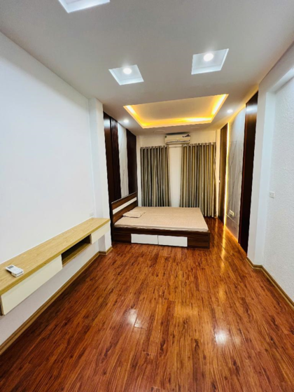 Bán nhà 38m2 chỉ 6.x tỷ phố Kim Mã, Ba Đình, Thoáng trước sau, An sinh tốt, Nhà đẹp ở luôn